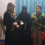 two women arrested for stealing gold chain