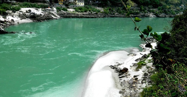 rishikesh man drowned in ganga river