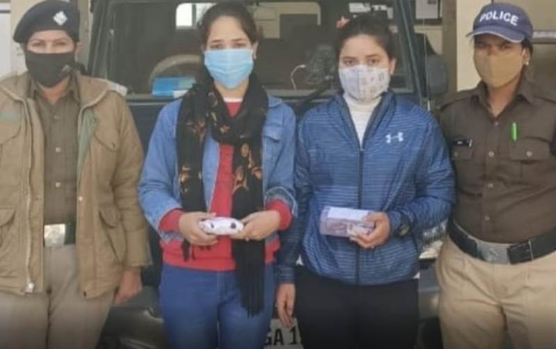 two sisters arrested in drug peddling by dehradun police