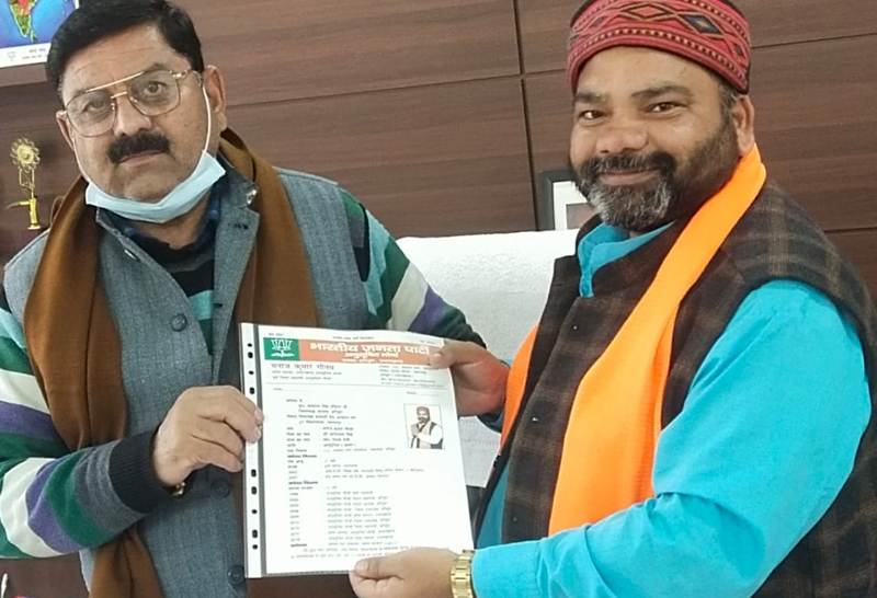 senior bjp leader manoj guatam file documents for bjp ticket from jawalapur seat in haridwar