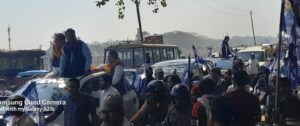 कलियर में चंद्रशेखर ने रोड सो कर जनता से मांगे वोट