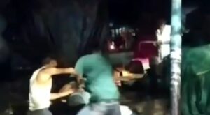हरिद्वार: दो पक्षों में लाठी डंडों का वीडियो वायरल, पुलिस जांच में जुटी, देखें वीडियो