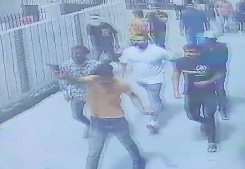 man wearing yellow t shirt open fire on bjp leader in khanna nagar case