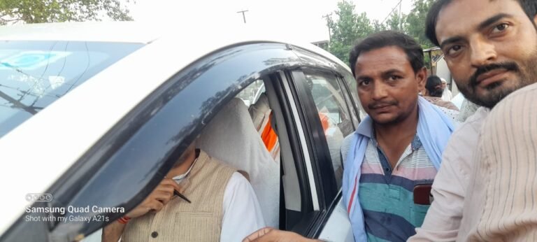 कलियर:- ग्रामीणों ने गन्ना मंत्री को पत्र देकर फसलों बरसात में हुई फसलों के नुकसान की भरपाई की मांग की…