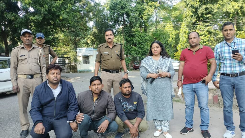 Fake Drug Racket in Haridwar बंद फैक्ट्री में चल रहा था दवा निर्माण, दीवार फांद कर पहुंचे अफसर, तीन गिरफ्तार