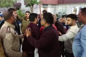 Haridwar News पत्रकार से मारपीट, डीजीपी को सुनाई पीड़ा, पुलिस ने दिया इंसाफ का भरोसा