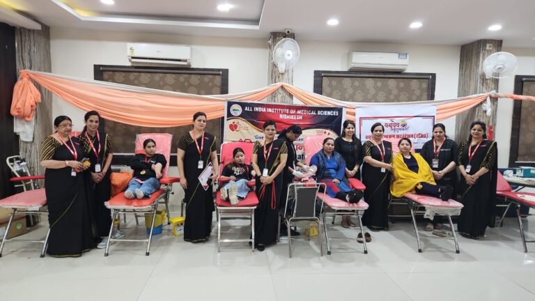 Blood Donation Camp in Haridwar महिला दिवस के मौके पर हरिद्वार की महिलाओं ने किया रक्तदान