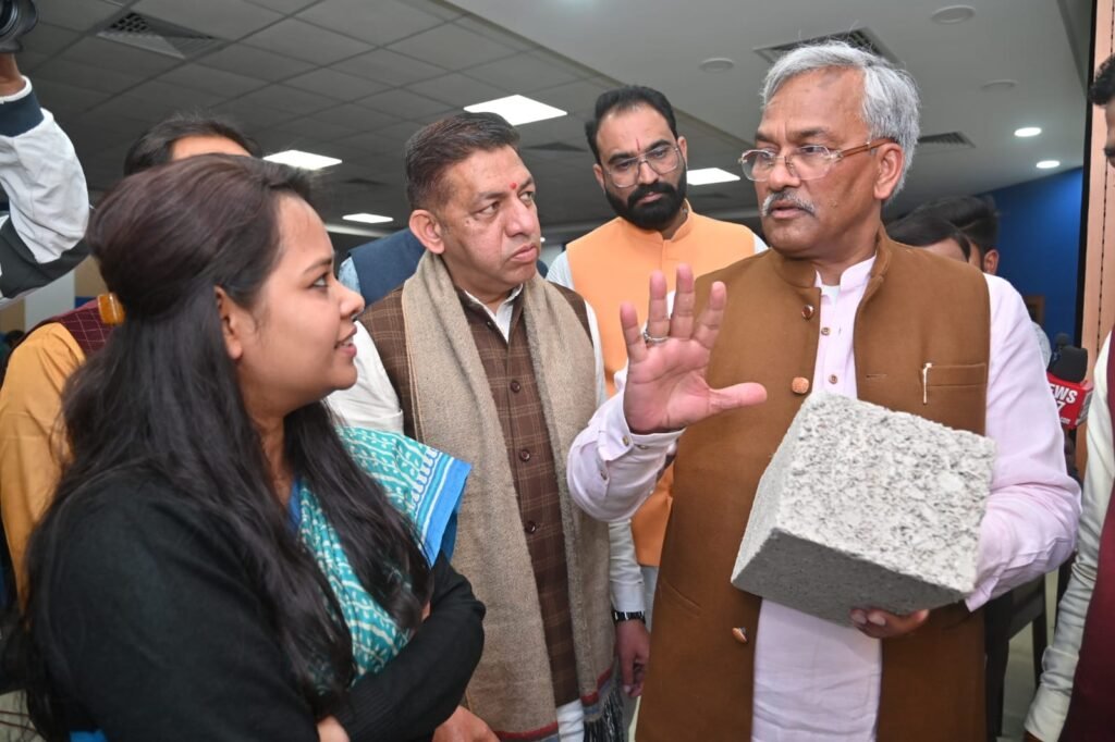 भांग की खेती के फायदे: हरिद्वार सांसद ने गिनाए भांग के फायदे, भांग से आर्थिक तरक्की कर रहे ग्रामीण
