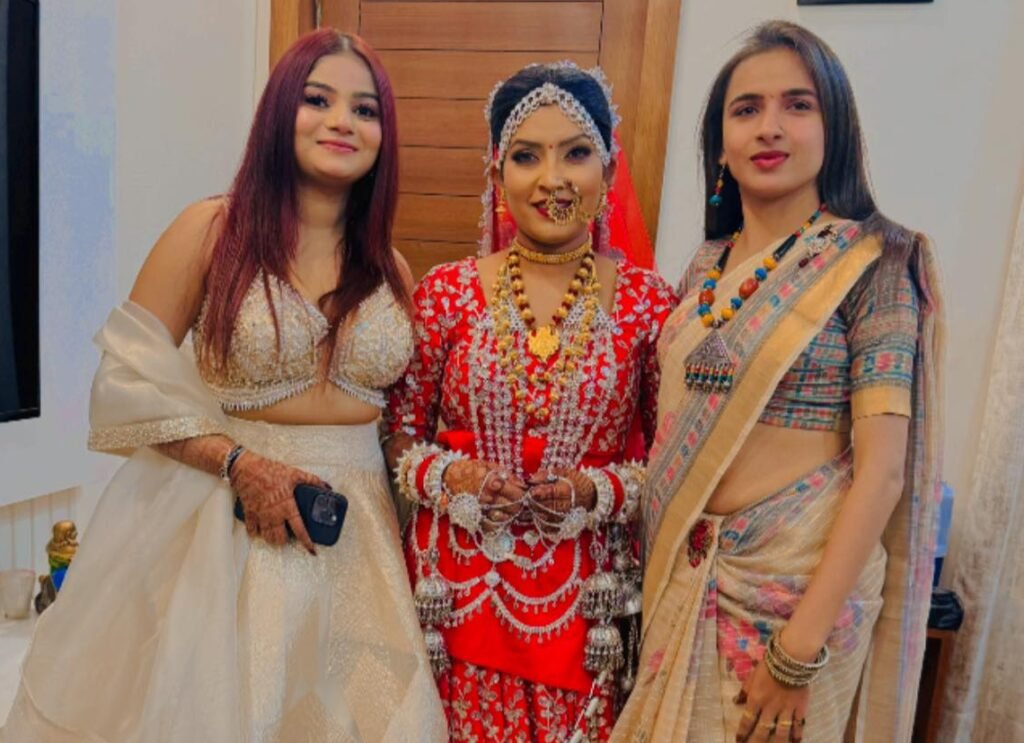 युवा कांग्रेस नेत्री हिमानी की हत्या से हड़कंप, सूटकेस में मिली बॉडी, राहुल गांधी सहित तमाम बड़े नेताओं के साथ फोटो 2 युवा कांग्रेस नेत्री हिमानी की हत्या से हड़कंप, सूटकेस में मिली बॉडी, राहुल गांधी सहित तमाम बड़े नेताओं के साथ फोटो