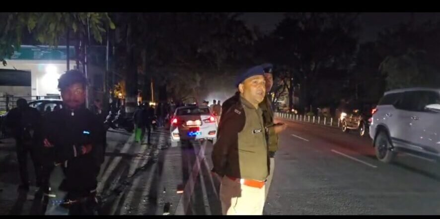 देहरादून राजपुर रोड हादसा: मर्सिडीज कार ने मारी टक्कर, चार लोगों की मौत, दो गंभीर घायल