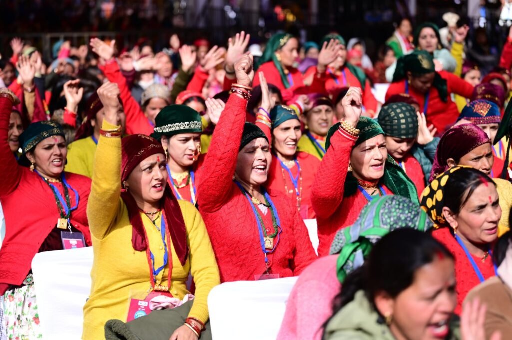 प्रधानमंत्री ने मुखवा से दिया शीतकालीन यात्रा का जोरदार संदेश, प्रधानमंत्री ने की ‘घाम तापो’ के तौर पर की उत्तराखंड विंटर टूरिज्म की ब्रांडिंग 5 WhatsApp Image 2025 03 06 at 13.33.58