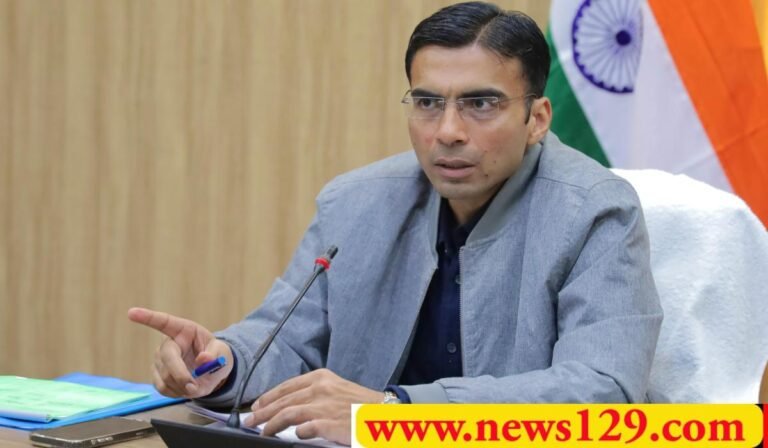 DM Dehradun IAS Savin Bansal सड़क खोद कर छोड़ी, यूपीसीएल, जलसंस्थान, गेल के अफसरों पर एफआईआर, ठेकेदार ब्लेकलिस्ट भी हुए
