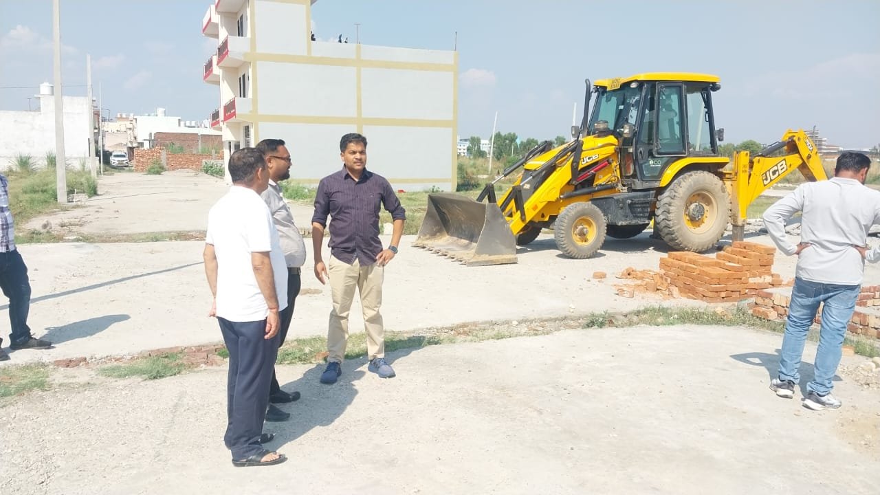 Property in Haridwar प्रोपर्टी डीलरों ने कब्जा की सरकारी भूमि, सिस्टम ने चला दिया बुल्डोजर, दोषी अफसरों पर कब होगा एक्शन