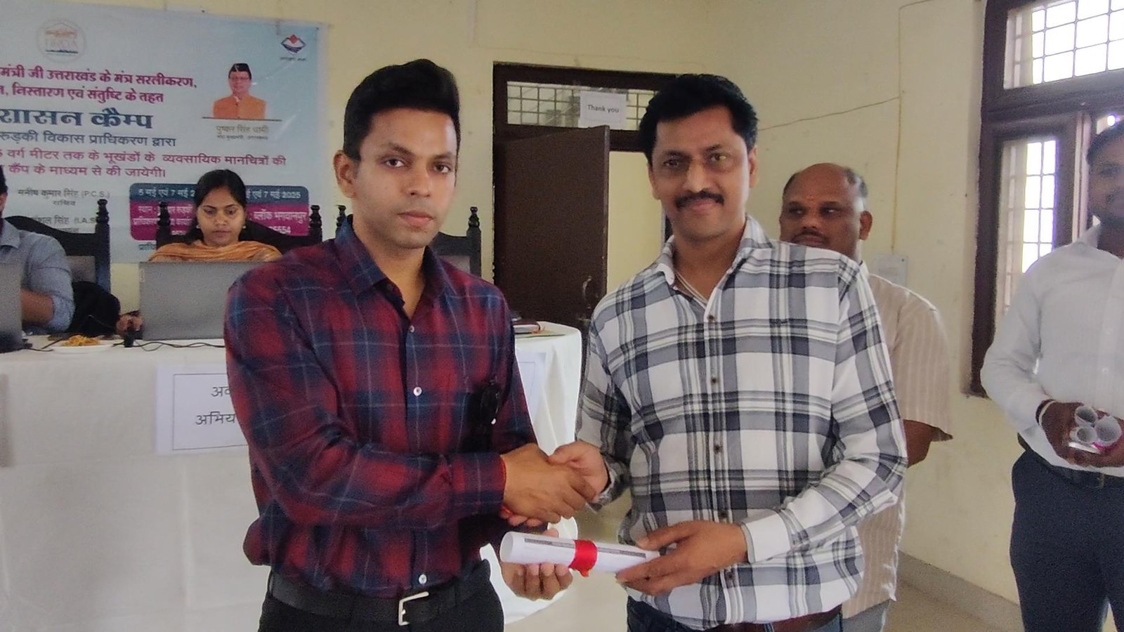 HRDA VC IAS Anshul Singh सुशासन कैंप में बढ़चढ़ कर भाग ले रहे उपभोक्ता, 294 नक्शे हुए स्वीकृत, एचआरडीए ने किया लोगों को जागरुक