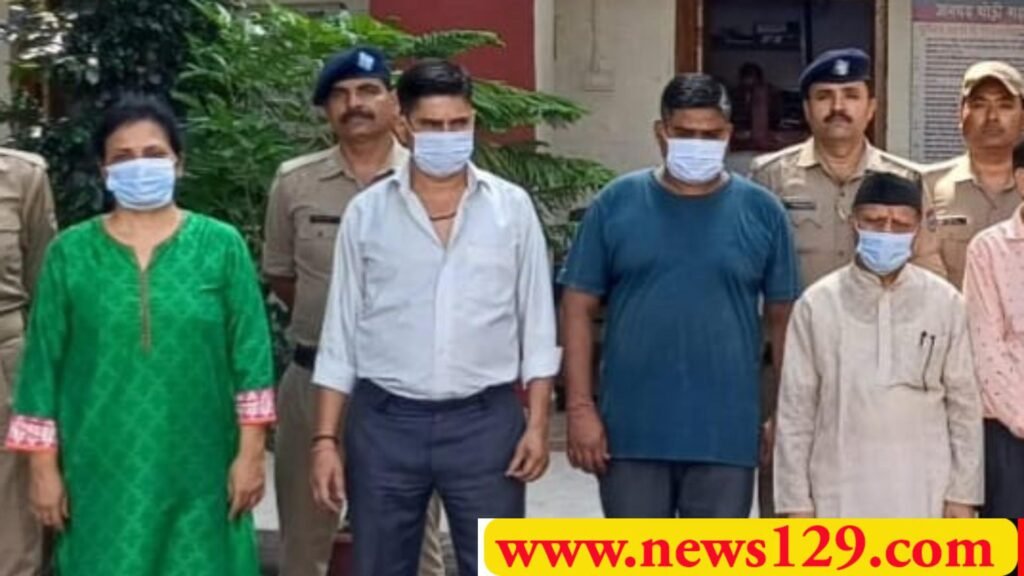 Uttarakhand Police अब यहां हो गया करोडों का घोटाला, महिला मैनेजर सहित नौ गिरफ्तार, सिस्टम में हडकंप 2 Uttarakhand Police अब यहां हो गया करोडों का घोटाला, महिला मैनेजर सहित नौ गिरफ्तार, सिस्टम में हडकंप