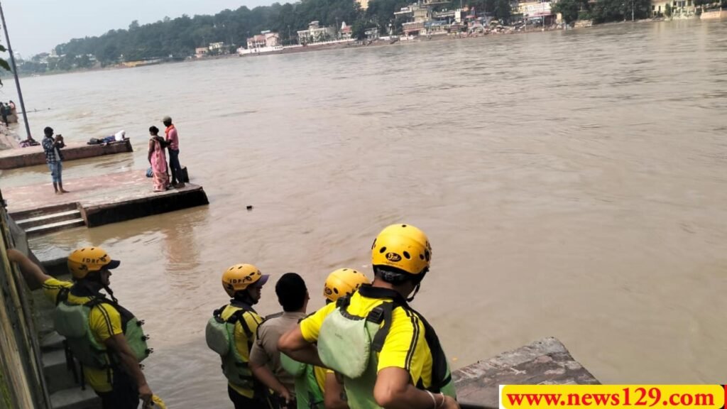 Rishikesh Viral News कर्ज से परेशान युवक ने मां के साथ गंगा में कूदा, युवक को बचाया, मां लापता, पढें दर्दनाक कहानी 2 Rishikesh Viral News कर्ज से परेशान युवक ने मां के साथ गंगा में कूदा, युवक को बचाया, मां लापता, पढें दर्दनाक कहानी
