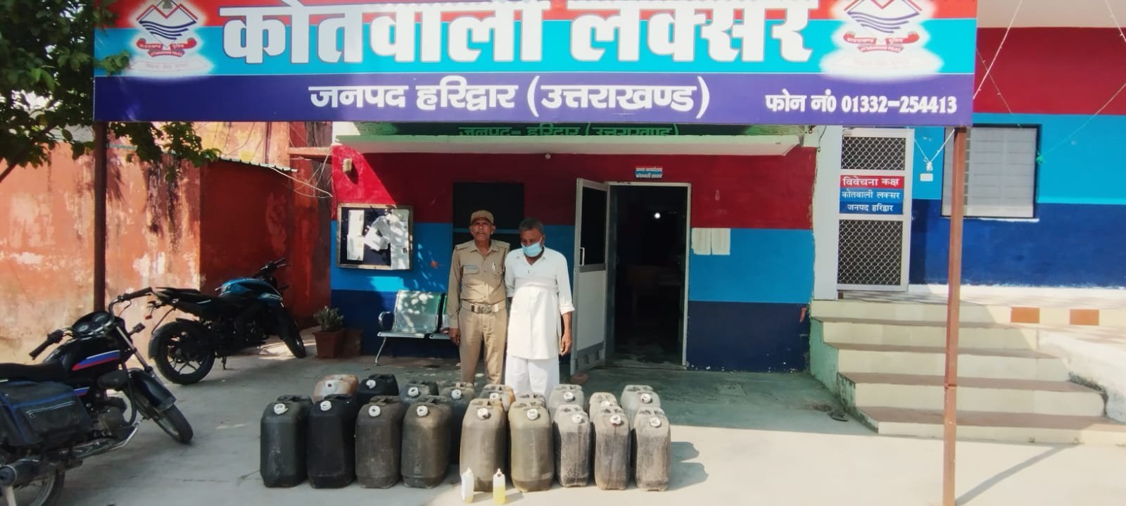 लक्सर: पटाखे विवाद में बच्चों पर तेजाब फेंकने वाला गिरफ्तार 4 IMG 20251023 WA0029