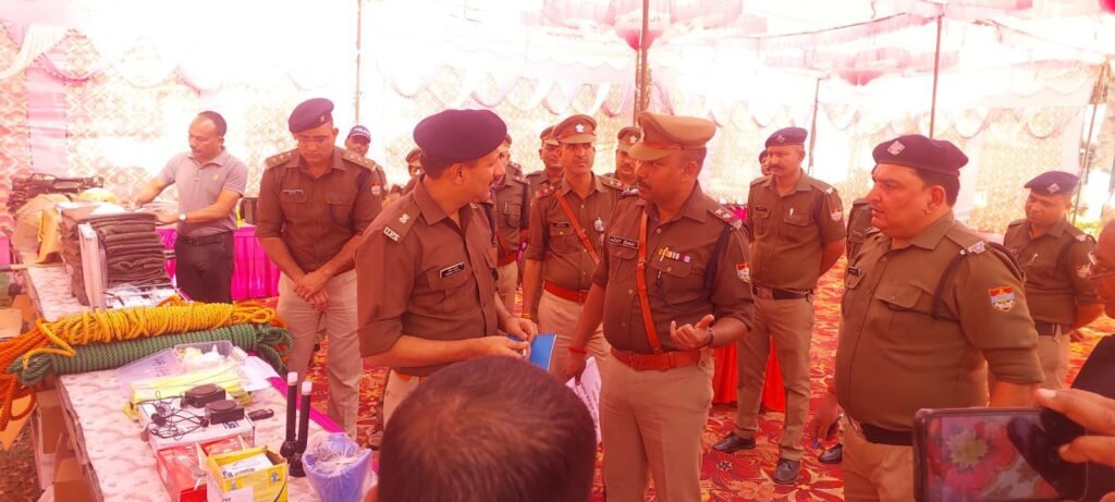 थाना झबरेड़ा का पुलिस अधीक्षक ग्रामीण, हरिद्वार द्वारा अर्द्धवार्षिक निरीक्षण संपन्न- 2 IMG 20251026 WA0108