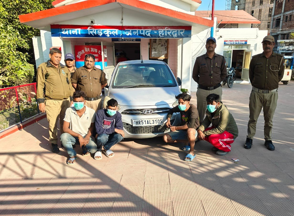 सिडकुल में बड़ा खुलासा: चोरी की योजना बनाते 4 अंतरराज्यीय संदिग्ध गिरफ्तार, i10 कार और 'आला नकब' बरामद- 1 IMG 20251113 WA00052