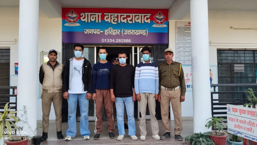 अपहरण या फिल्मी ड्रामा? हरिद्वार में क्रिस्टल वर्ल्ड के पास से किडनैप हुए युवक को 8 घंटे में छुड़ाया; 4 'शैडो' गिरफ्तार! 2 IMG 20251116 WA0015